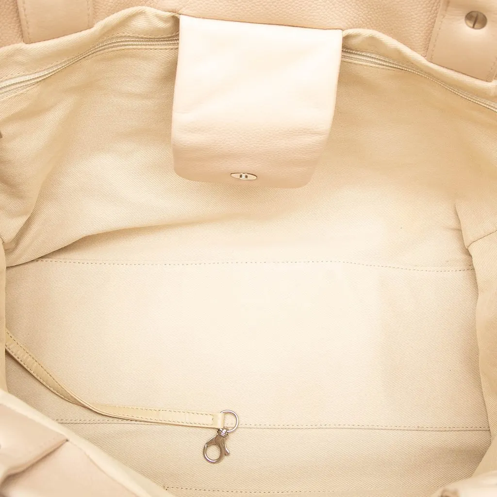 Chanel CC Caviar Soft Shopping Tote Brown Leather Very good - Model View