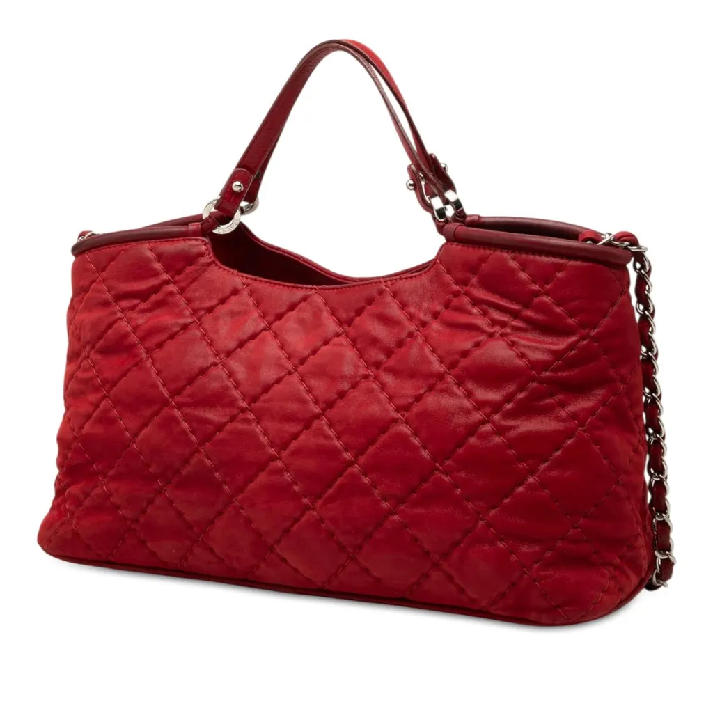 Chanel Small Quilted Iridescent Calfskin Sea Hit Tote Red Leather Very good - Back View