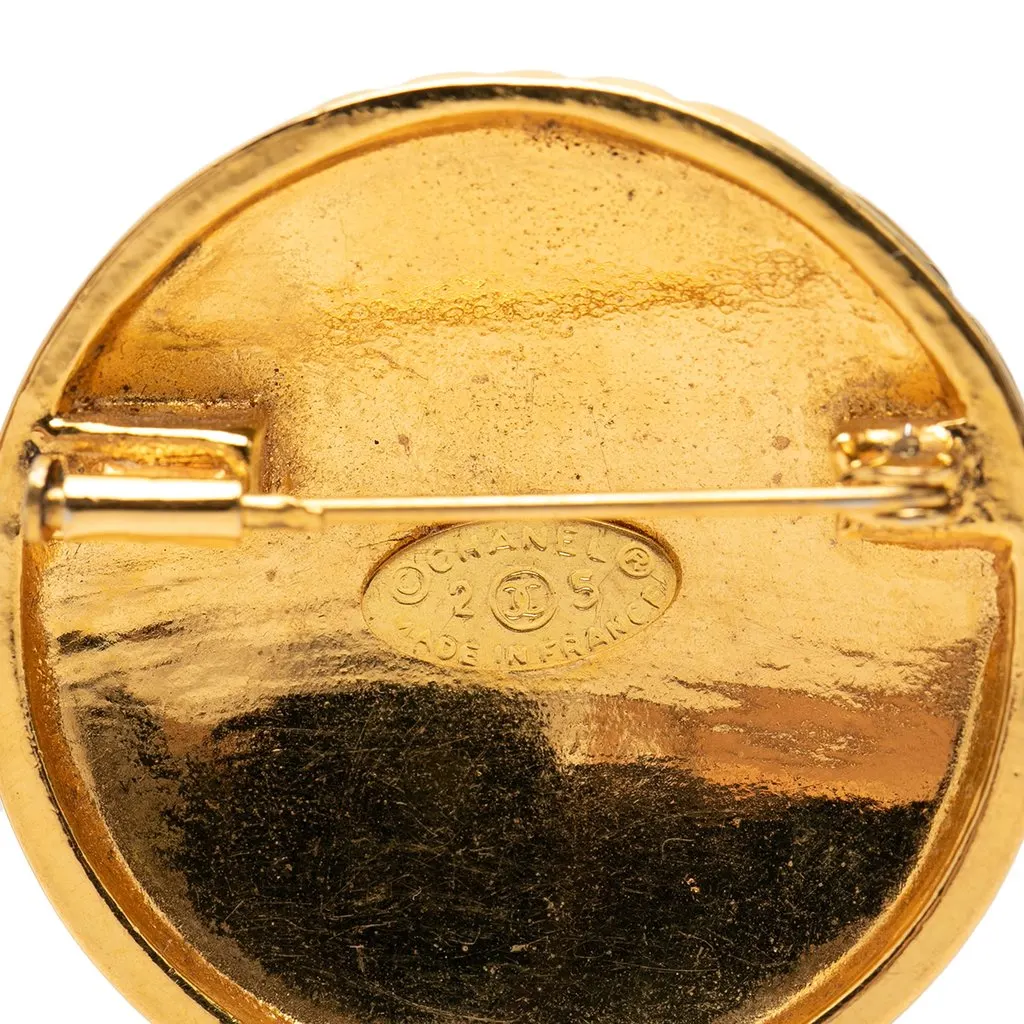 Chanel CC Gold Plated Quilted Round Brooch Gold Metal Very good - Inside View