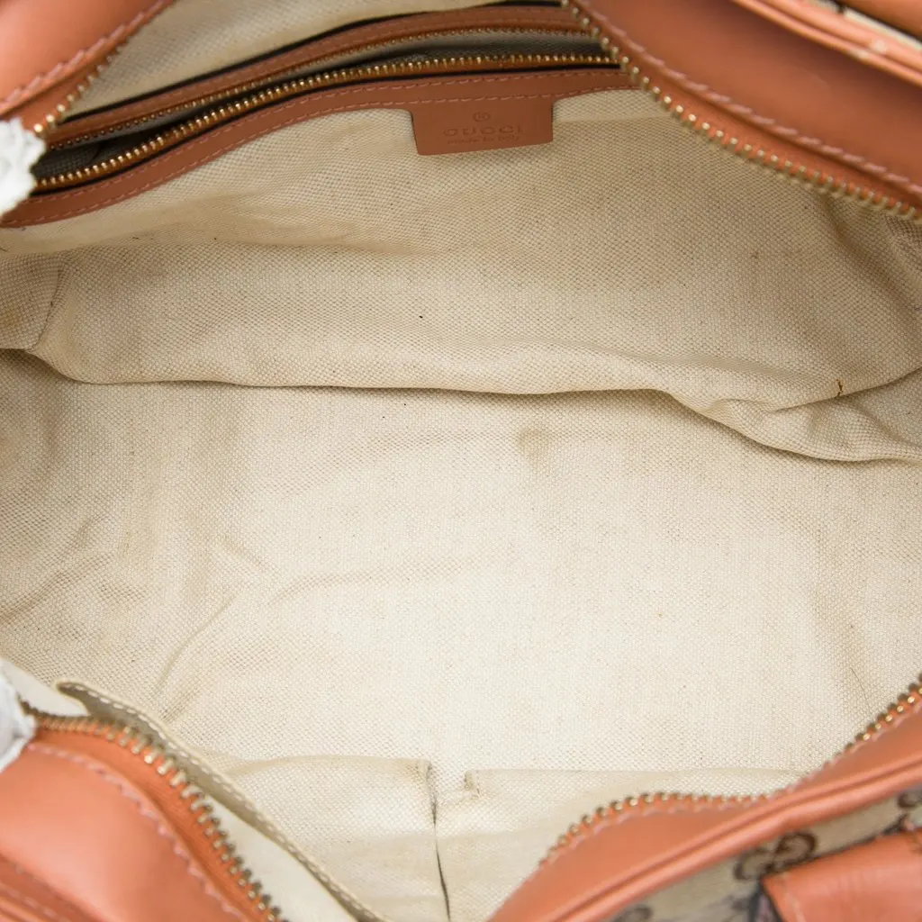 Gucci GG Canvas Heart Bit Satchel Beige Very good - Model View