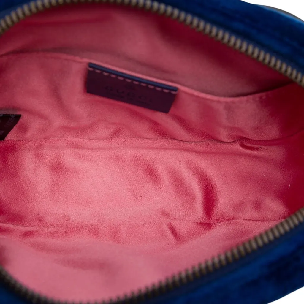 Gucci GG Marmont Matelasse Velvet Belt Bag Blue Velvet Very good - Model View