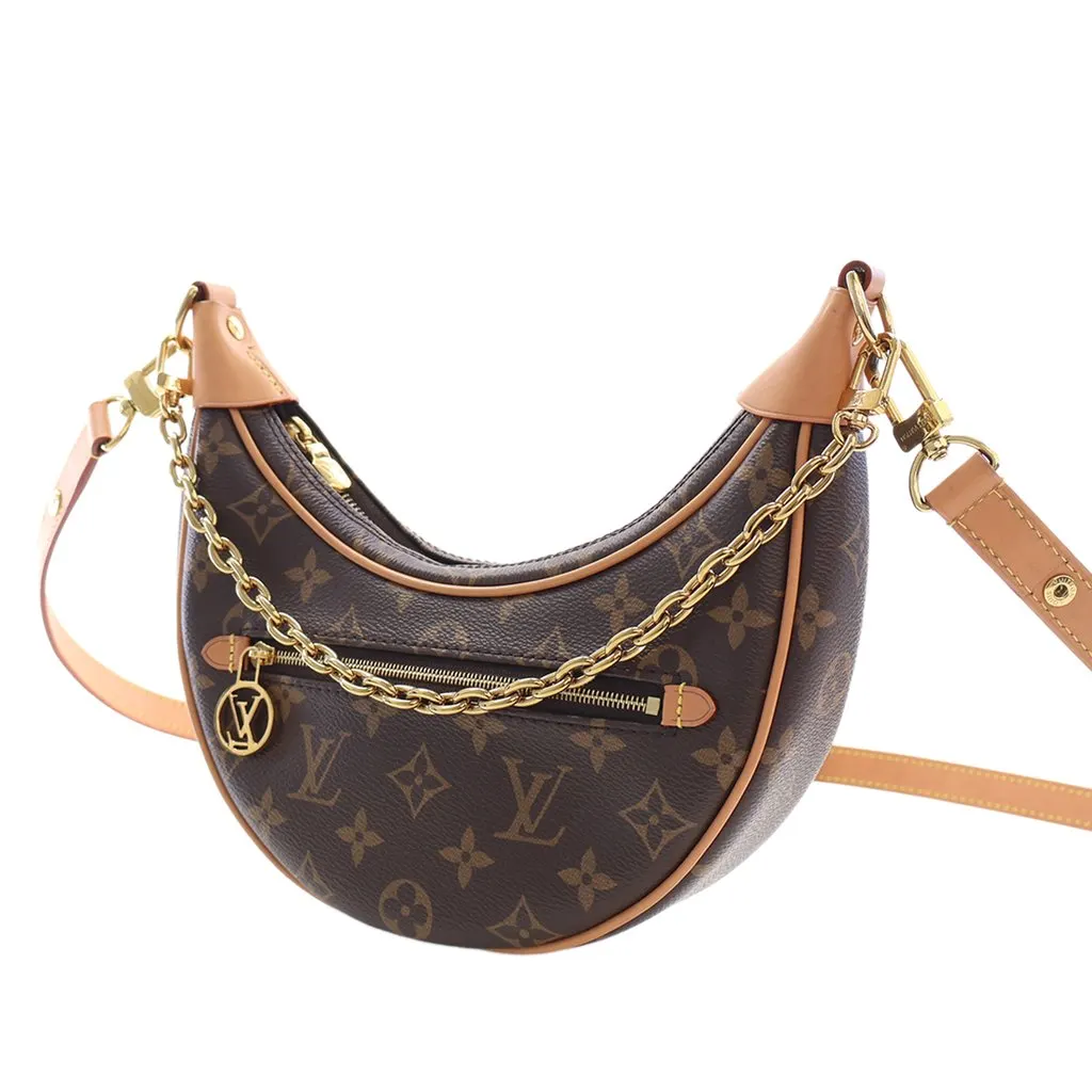 Louis Vuitton Monogram Loop Brown Canvas Very good - Model View