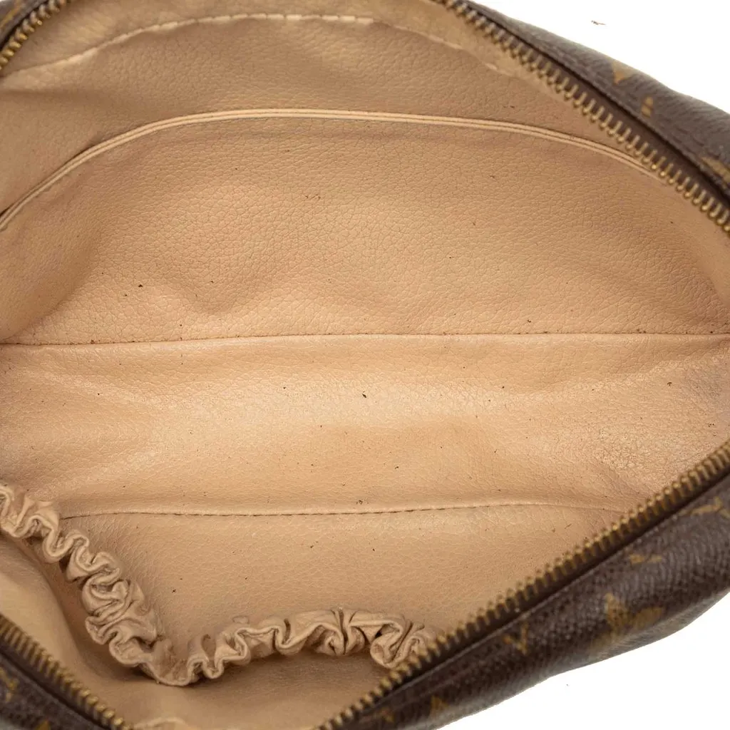 Louis Vuitton Monogram Trousse Toilette 23 Brown Canvas Very good - Model View