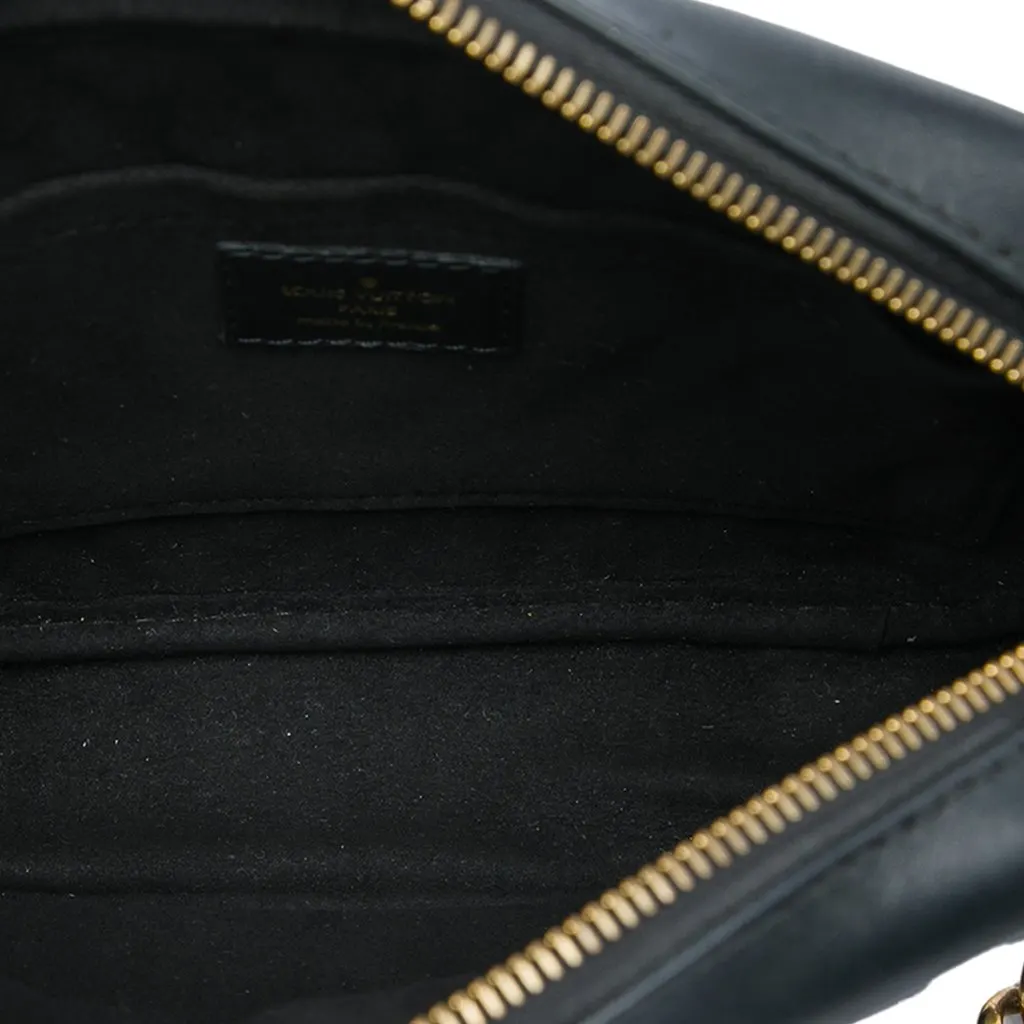 Louis Vuitton New Wave Camera Bag Black Leather Very good - Model View