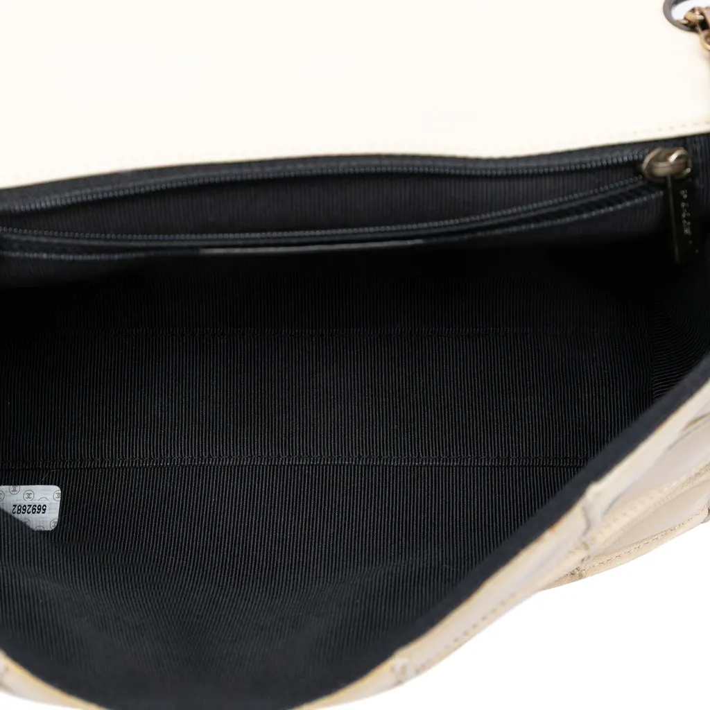 Chanel Identification Lambskin Patchwork Reissue 2.55 Flap Brown Leather Very good - Model View