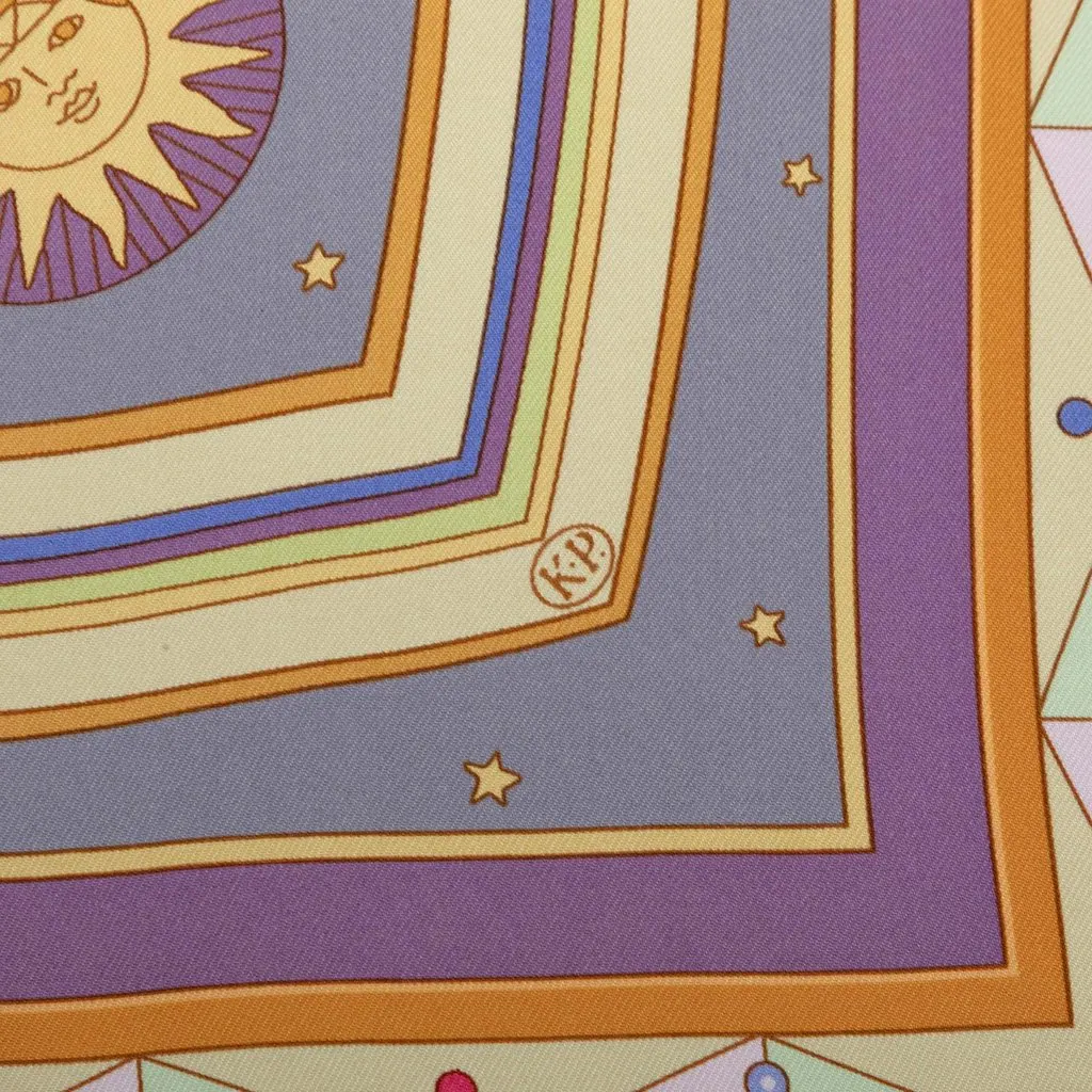 Hermès Donner La Main Silk Scarf 90 Blue Silk Never worn - Model View
