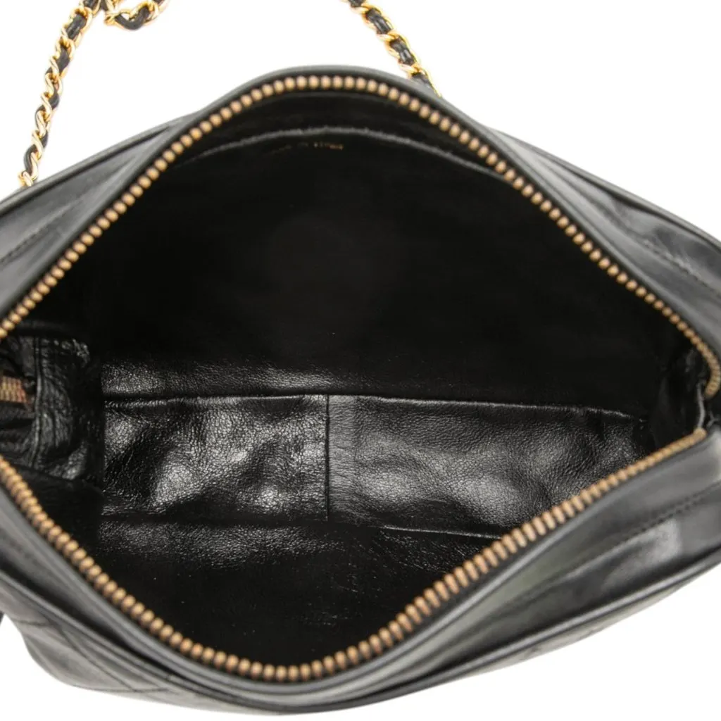 Chanel CC Quilted Lambskin Tassel Camera Bag Black Leather Very good - Model View