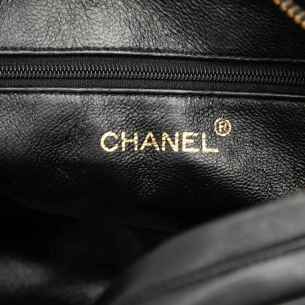 Chanel CC Quilted Lambskin Tassel Camera Bag Black Leather Very good - Box View