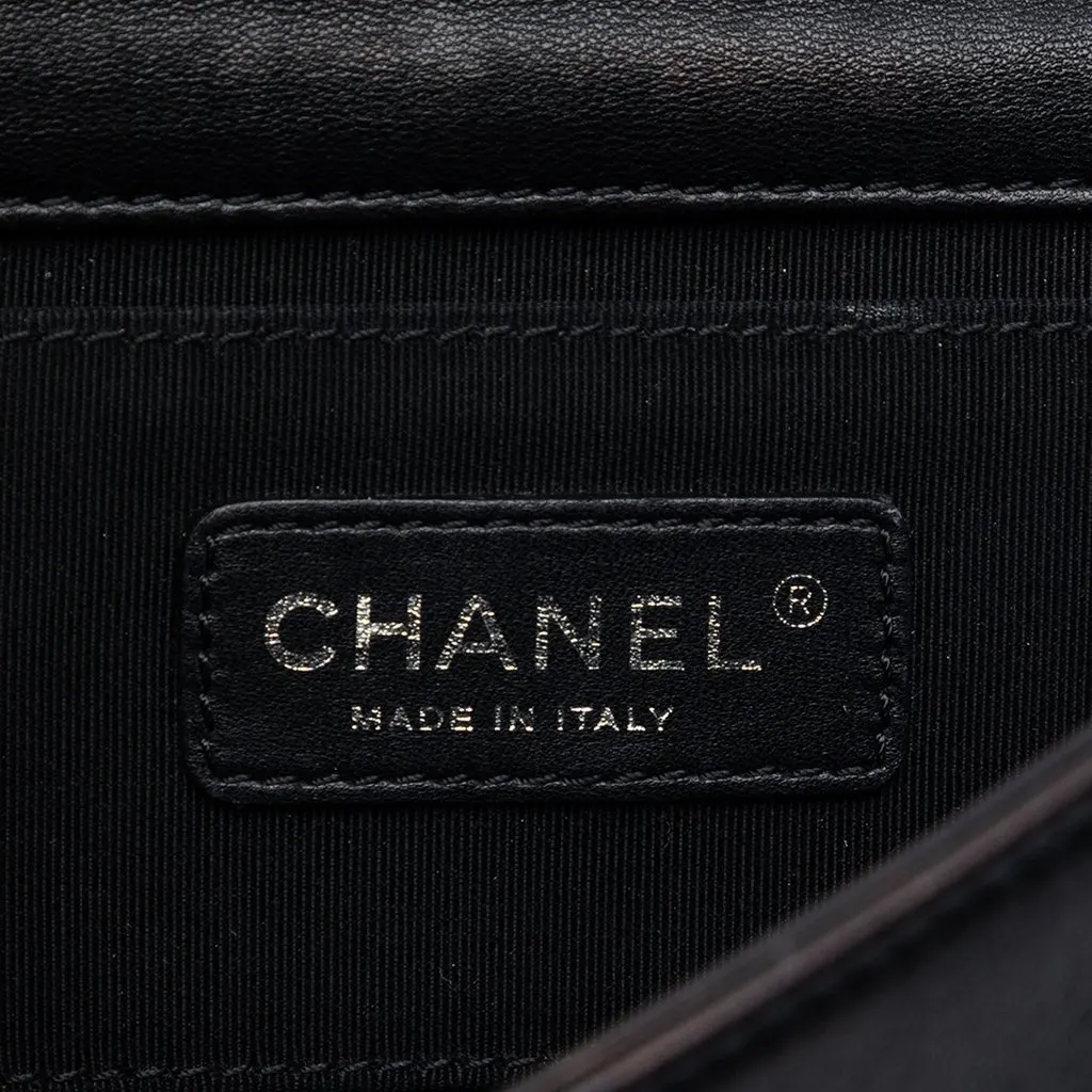 Chanel Patent and Acrylic Crystal Embellished Boy Brick Horizontal Flap Black Leather Very good - Box View
