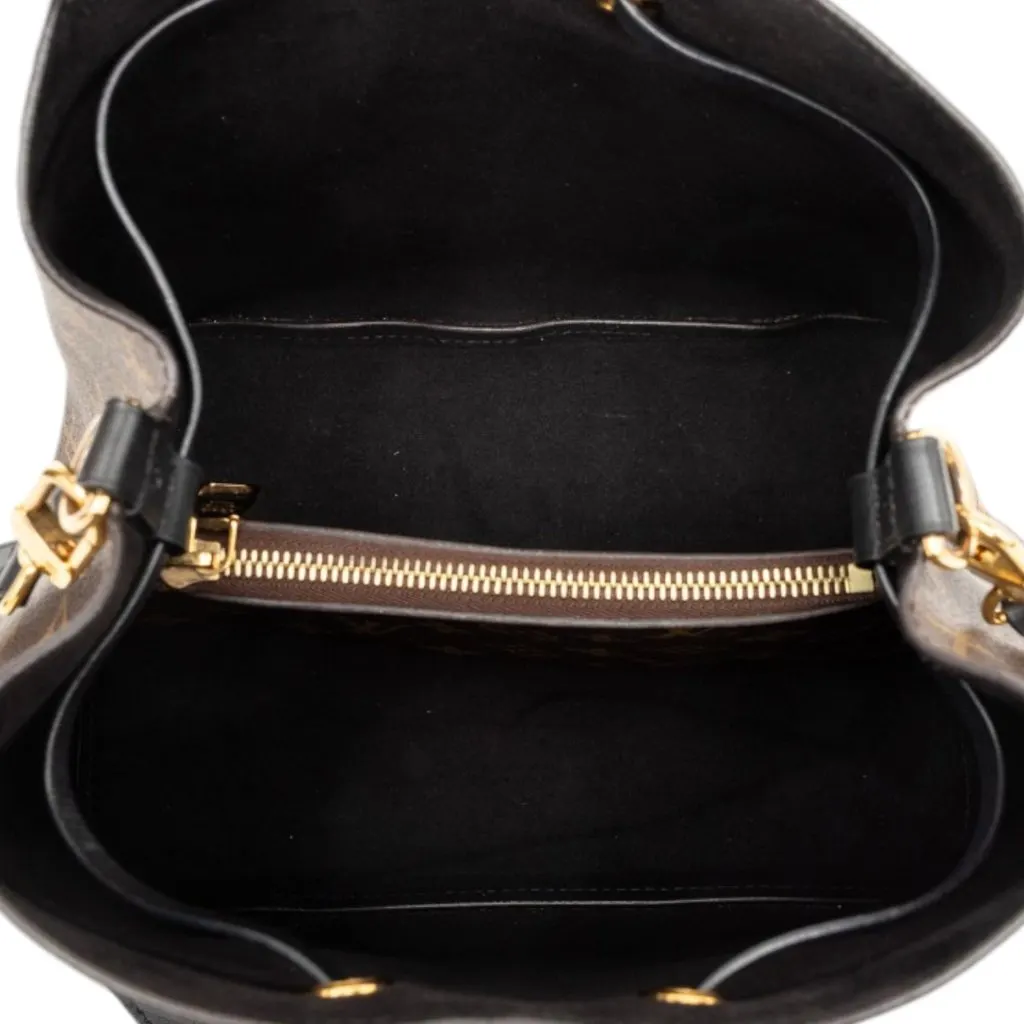 Louis Vuitton Monogram Neonoe MM Brown Very good - Model View