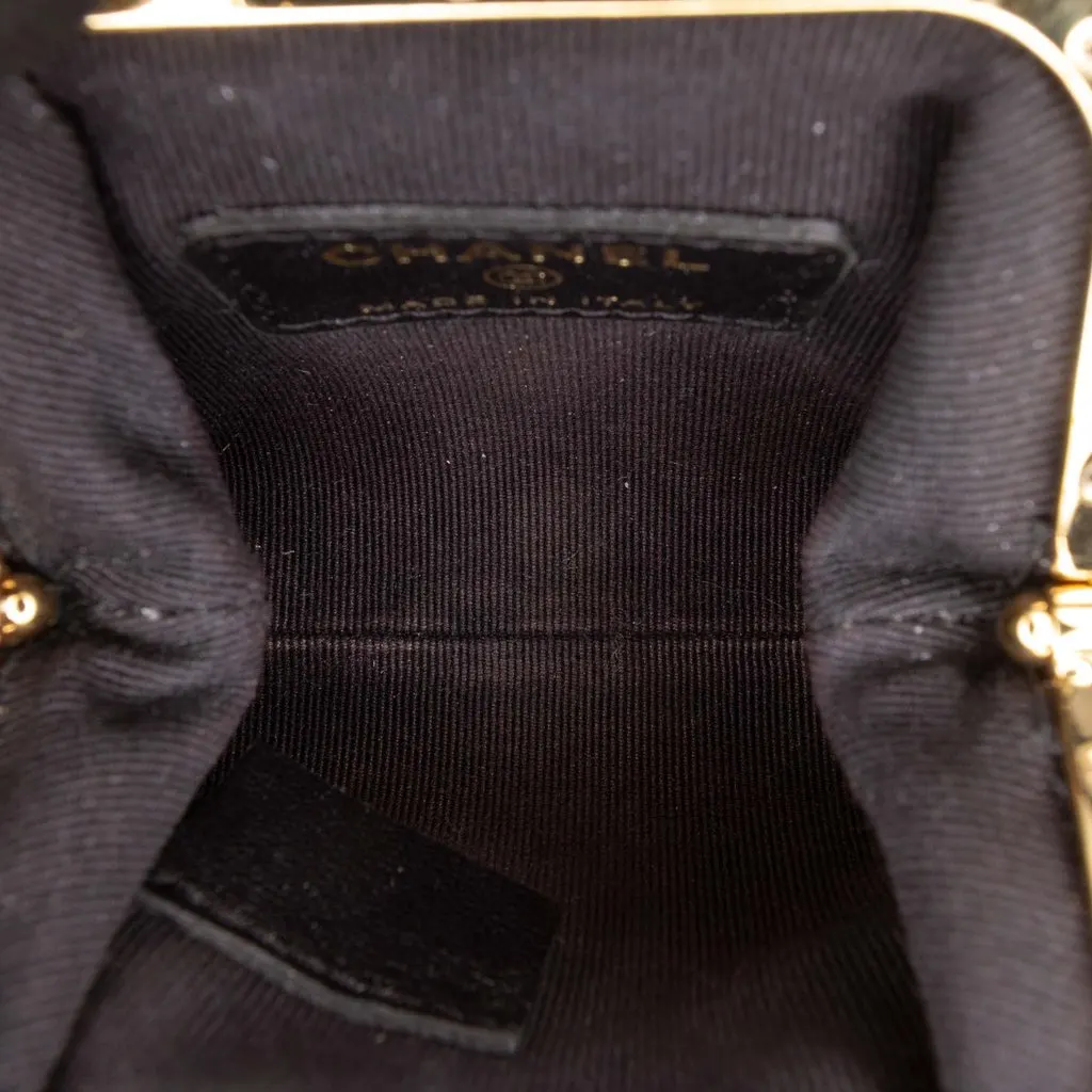 Chanel CC Quilted Lambskin Kiss Lock Clutch with Chain Black Leather Very good - Model View