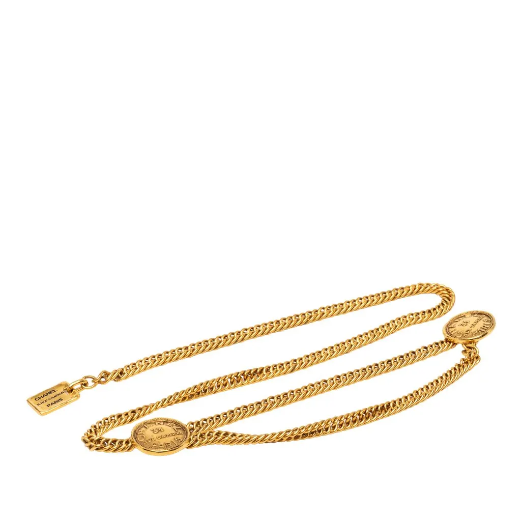 Chanel Gold Plated 31 Rue Cambon Paris Medallion Chain Belt Gold Metal Very good - Front View