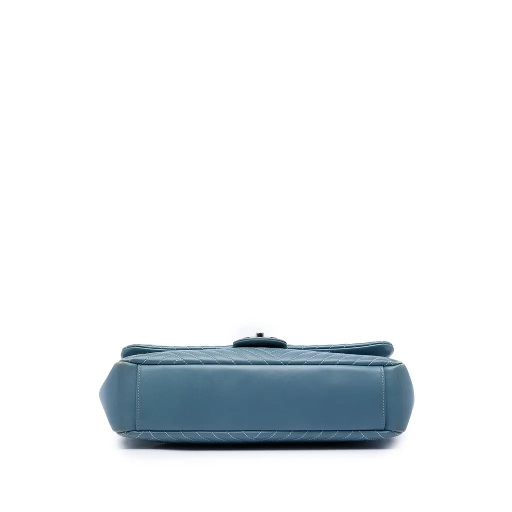 Chanel Large Lambskin CC Crossing Flap Blue Leather Very good - Inside View