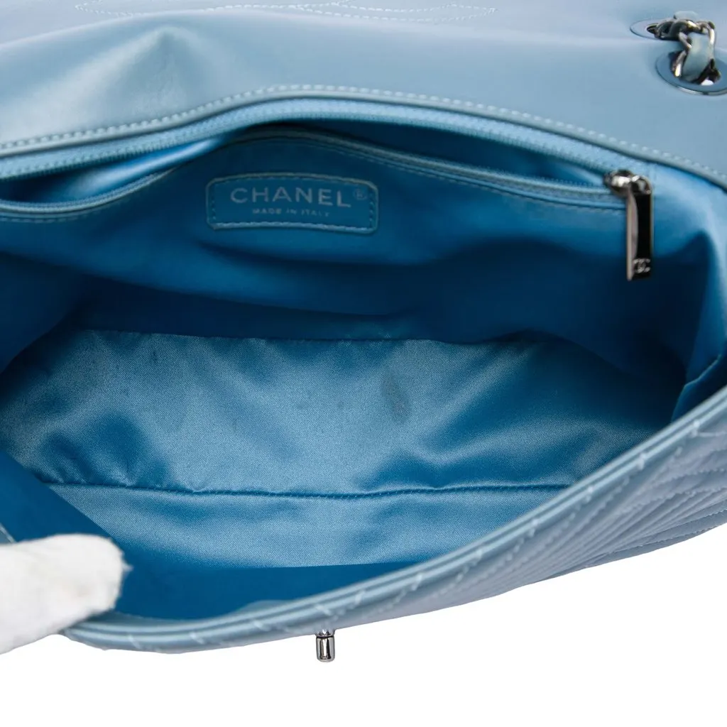 Chanel Large Lambskin CC Crossing Flap Blue Leather Very good - Model View