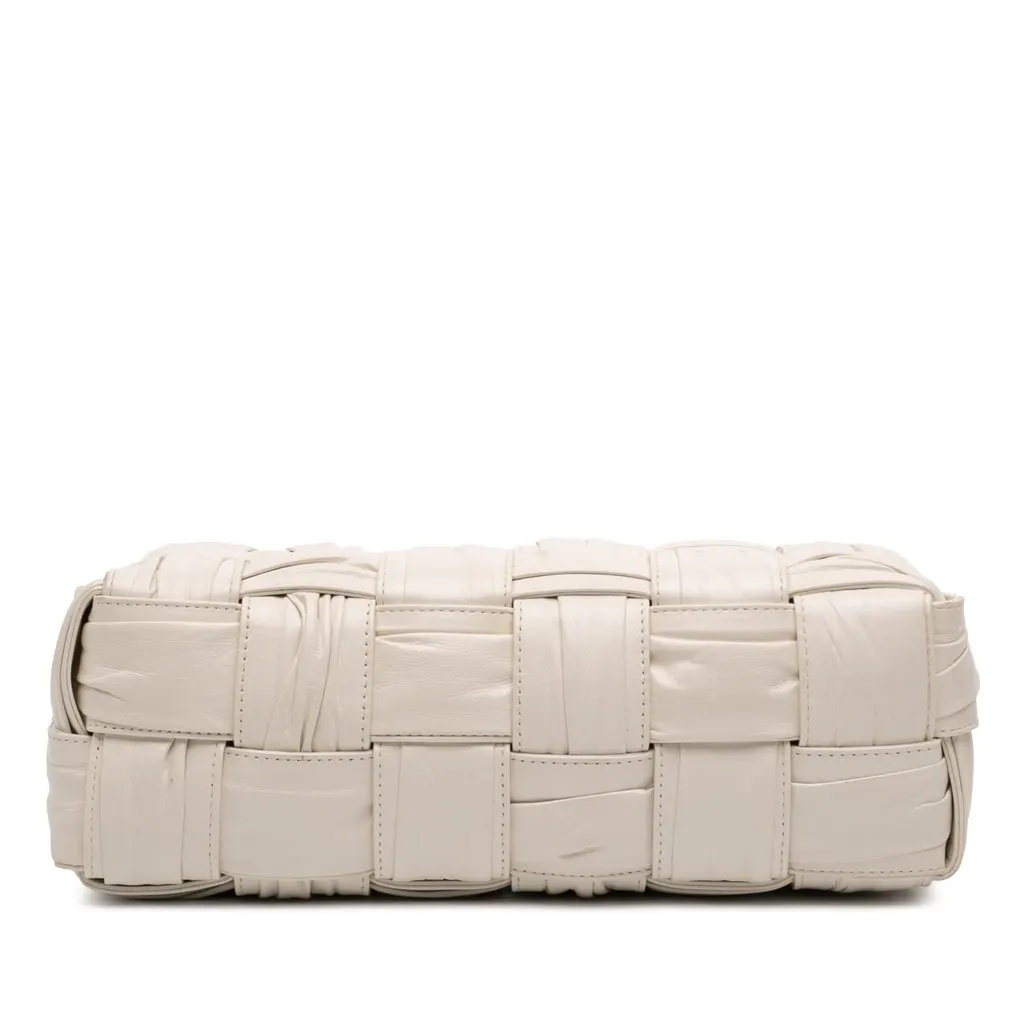 Bottega Veneta Calfskin Intreccio Plisse Cassette Shoulder Bag White Leather Very good - Inside View