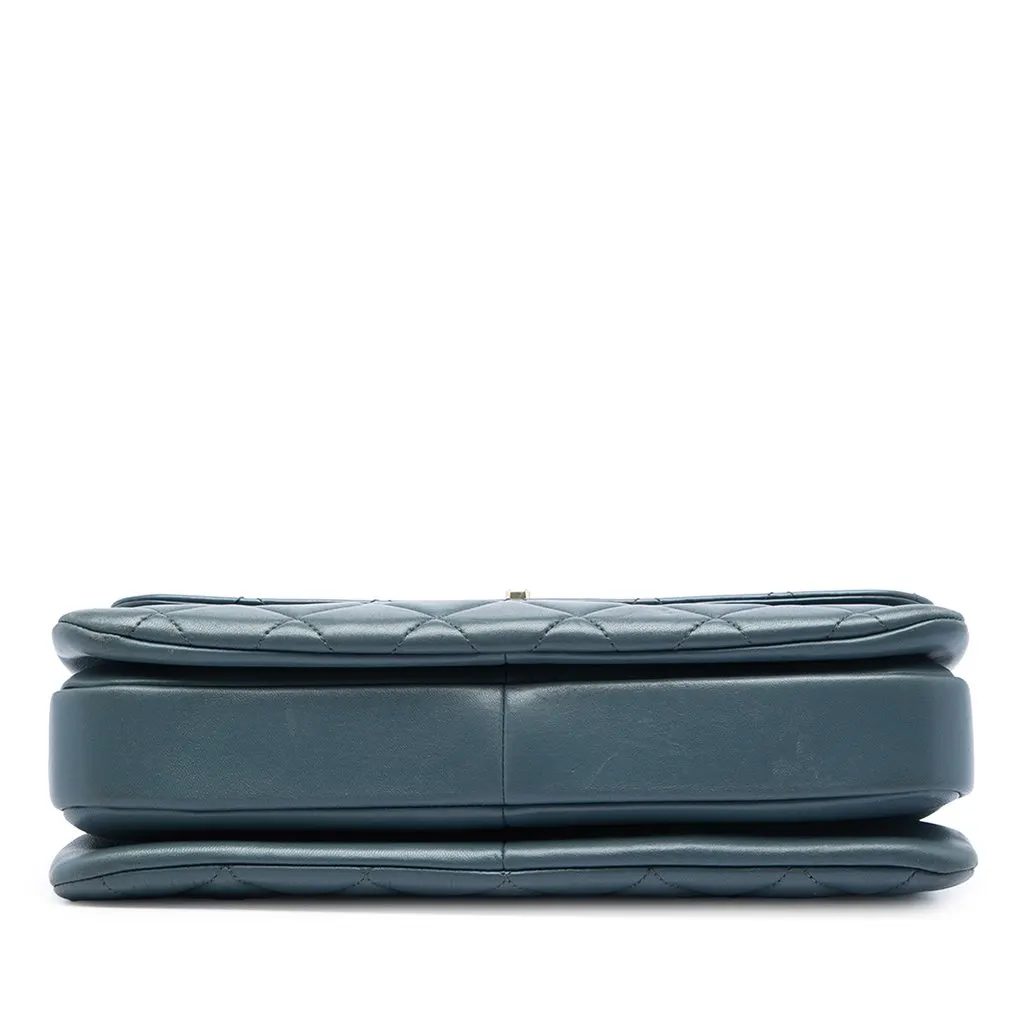 Chanel Medium Lambskin Trendy CC Flap Blue Leather Very good - Inside View