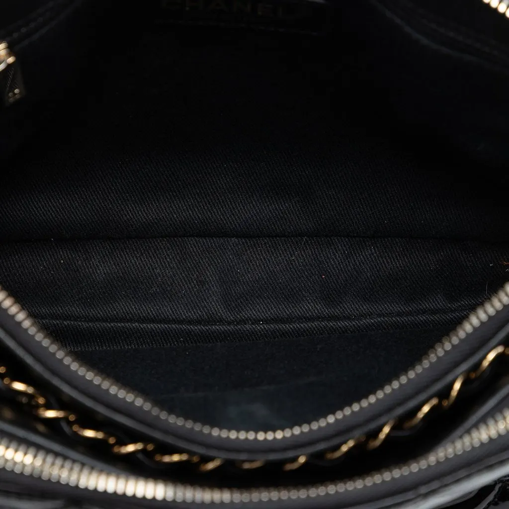 Chanel CC Quilted Patent Double Zip Camera Bag Black Leather Very good - Model View