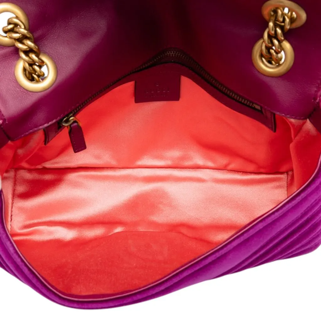 Gucci Medium GG Marmont Matelasse Velvet Shoulder Bag Purple Velvet Good - Model View
