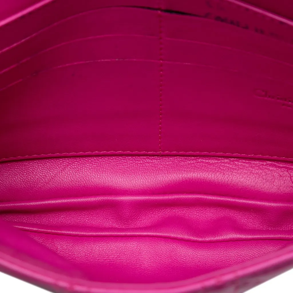 Dior Lambskin Cannage Chain Pochette Pink Leather Very good - Model View