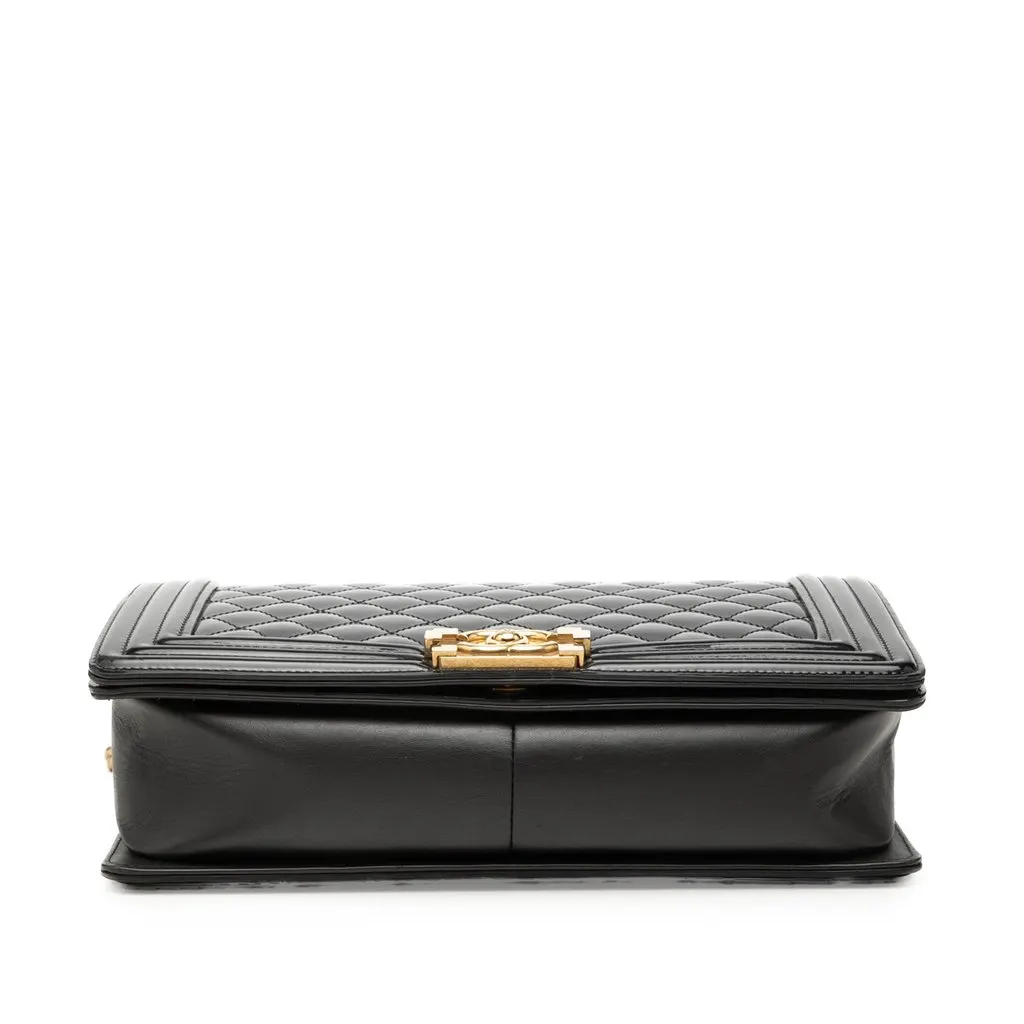 Chanel Medium Quilted Patent Boy Flap Black Leather Very good - Inside View