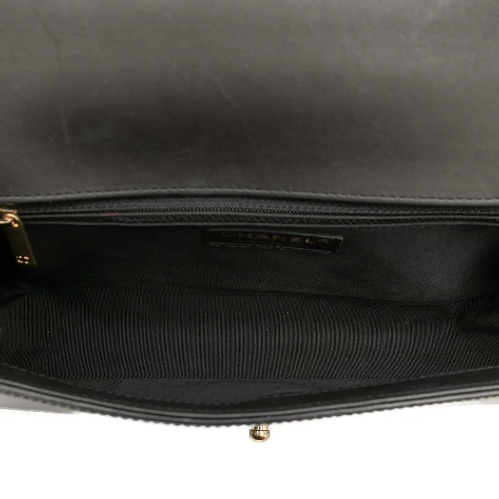 Chanel Medium Quilted Patent Boy Flap Black Leather Very good - Model View