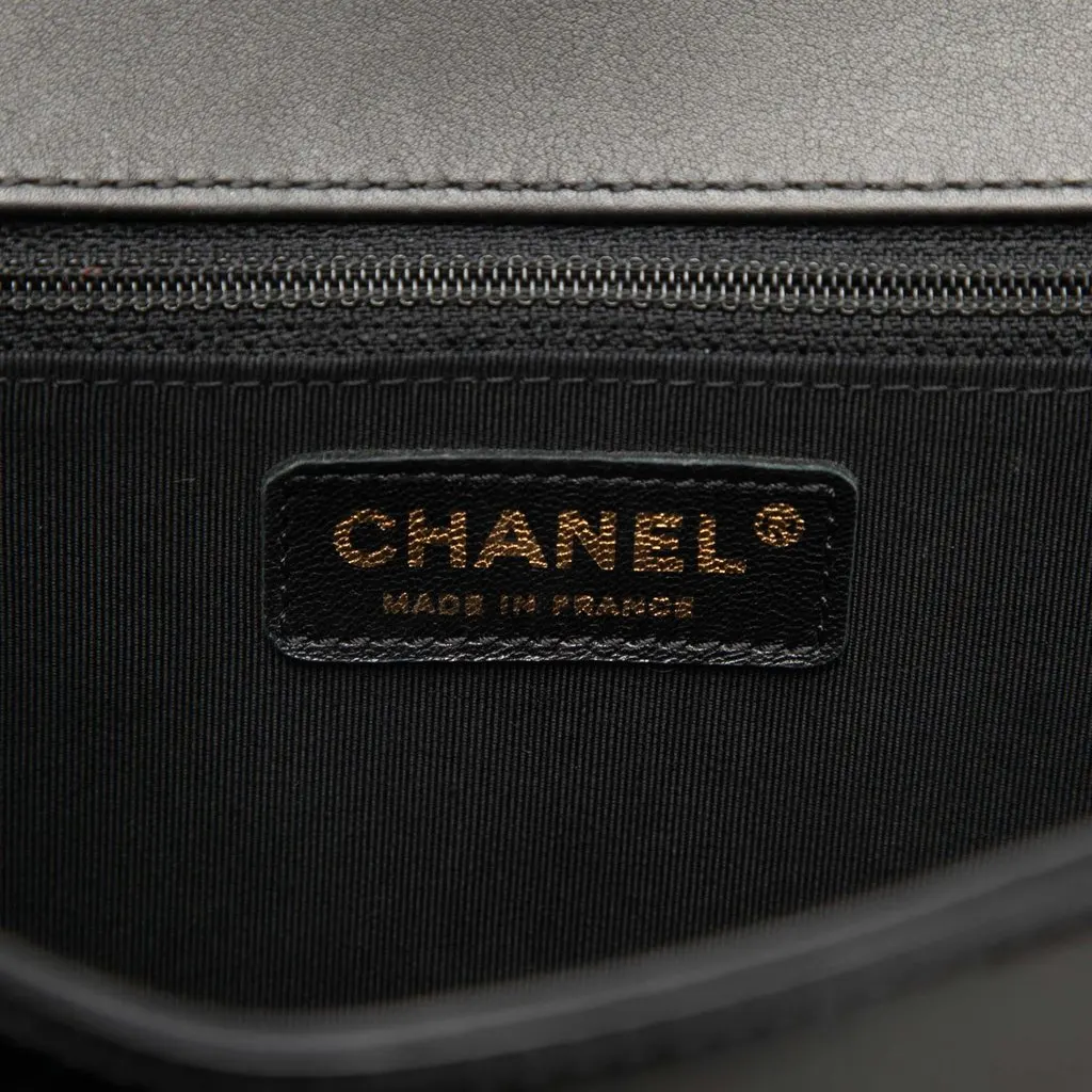 Chanel Medium Quilted Patent Boy Flap Black Leather Very good - Box View
