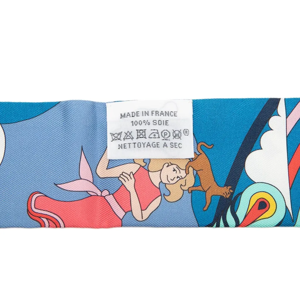 Hermès Carres Volants Silk Twilly Scarf Blue Silk Never worn - Box View