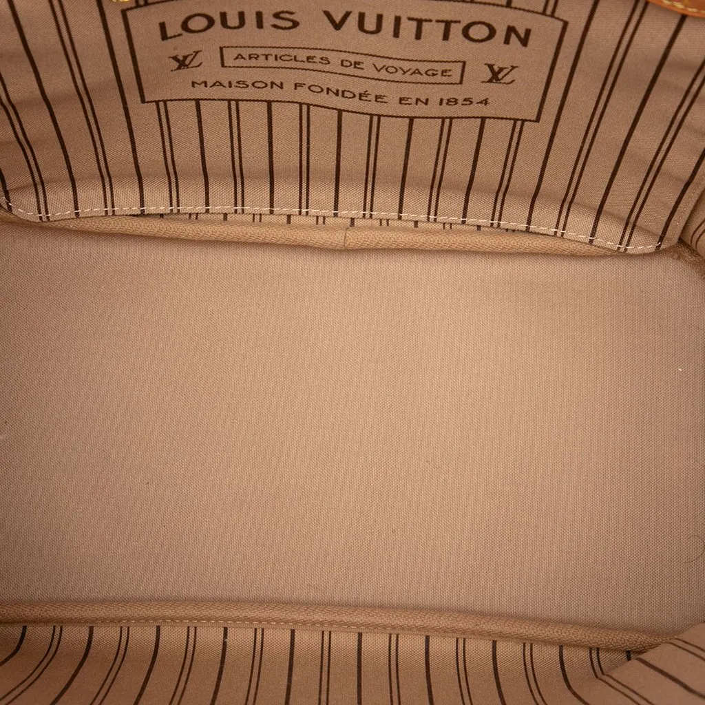 Louis Vuitton Monogram Neverfull MM Brown Very good - Model View