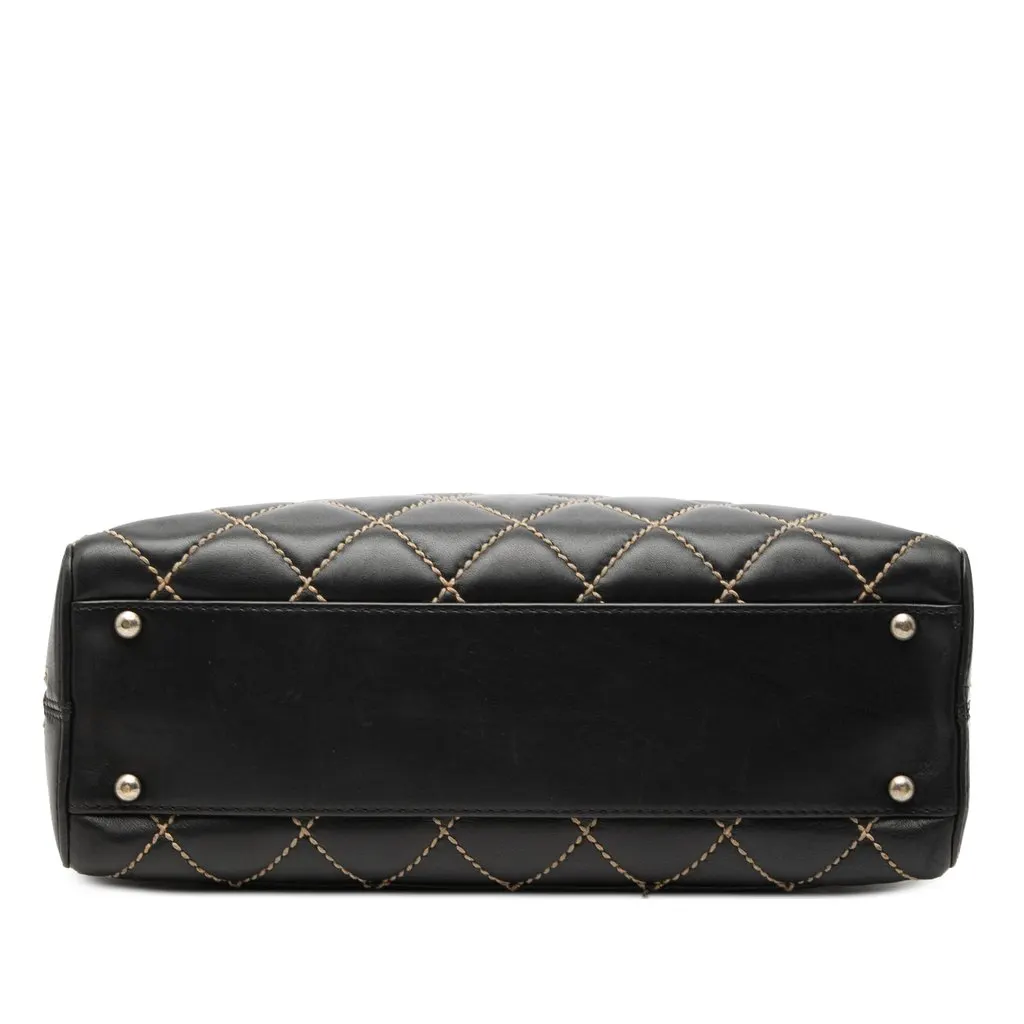 Chanel CC Lambskin Wild Stitch Handbag Black Leather Very good - Inside View