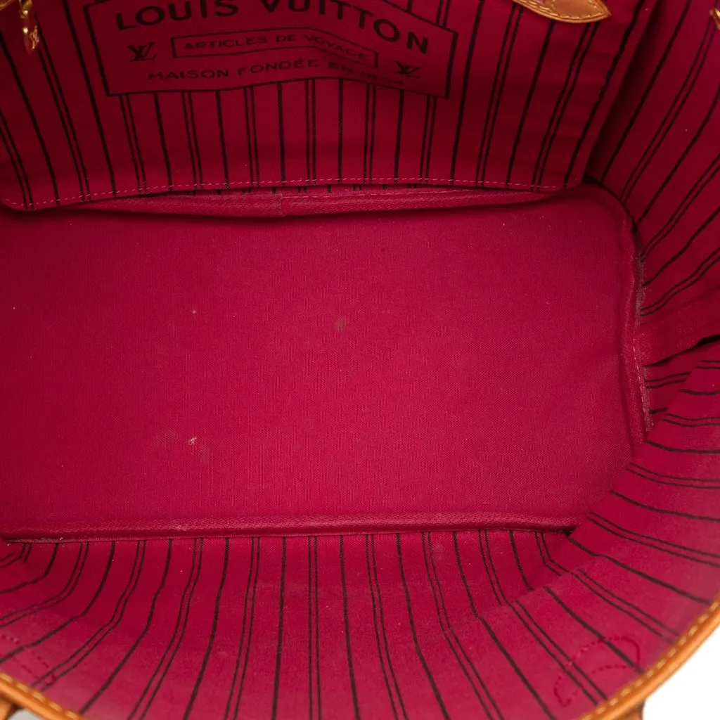 Louis Vuitton Monogram Neverfull MM Brown Very good - Model View