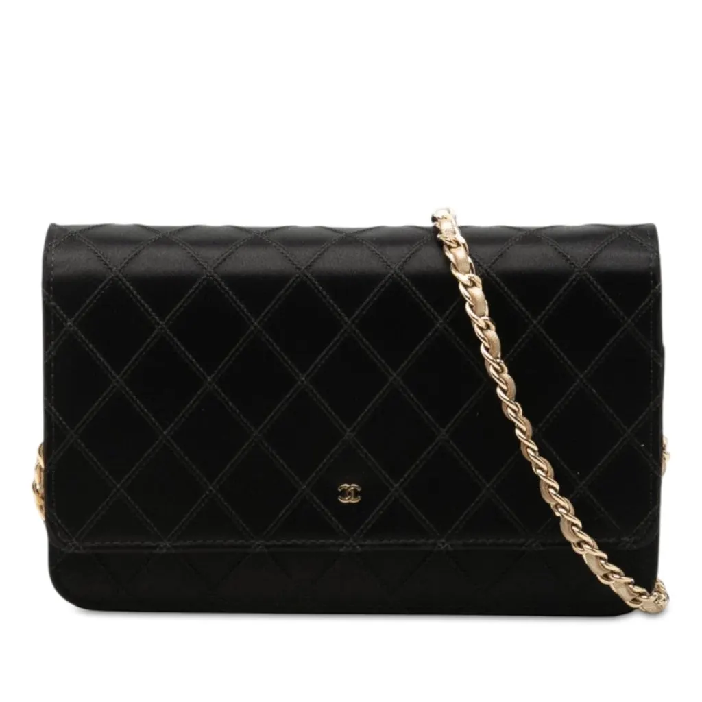 Chanel Bicolor Satin Diamond Stitch Wallet On Chain Black Very good - Front View