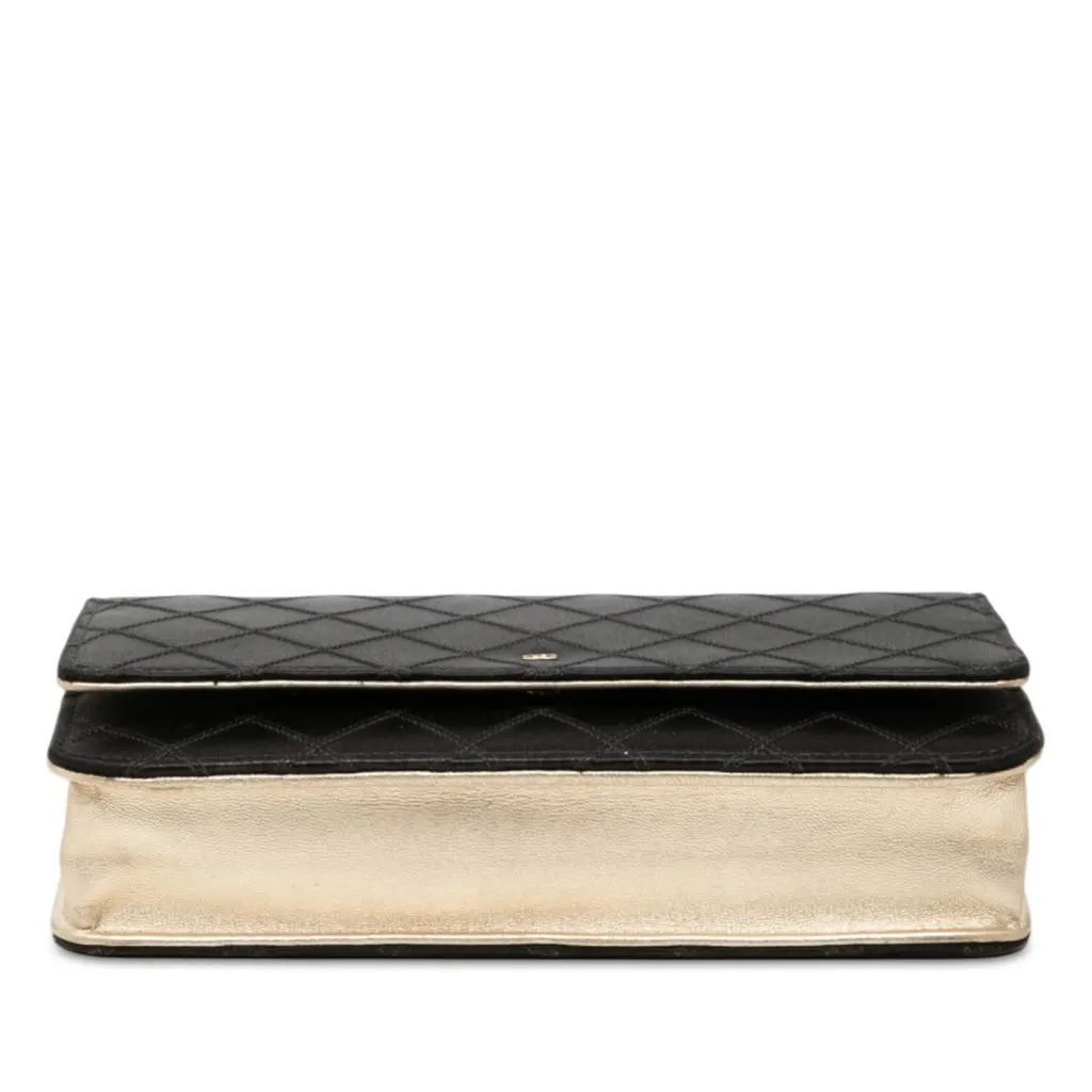 Chanel Bicolor Satin Diamond Stitch Wallet On Chain Black Very good - Inside View