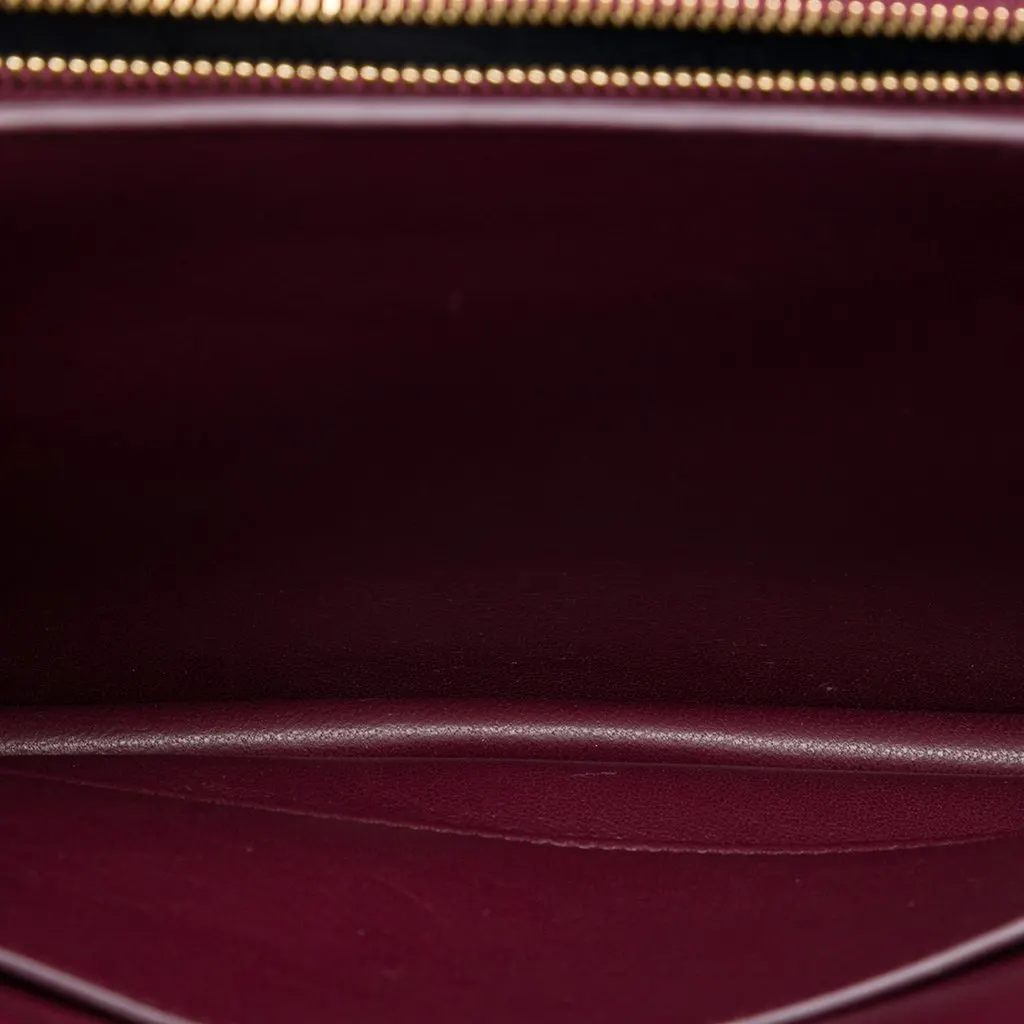 Saint Laurent Smooth Calfskin Monogram Cassandra Clasp Bag Black Leather Very good - Model View