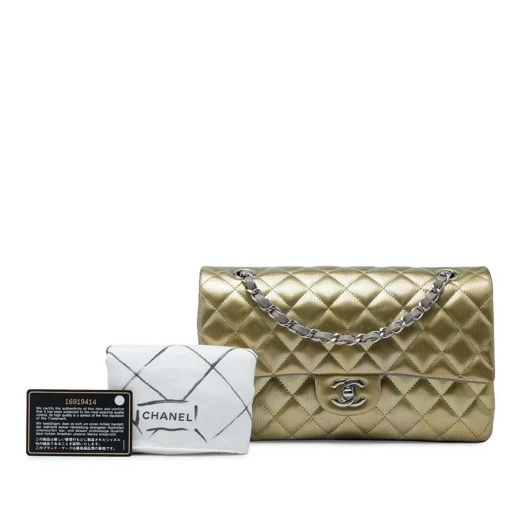 CHANEL 眞會 Chanel Medium Classic Striated Patent | Libas Collective