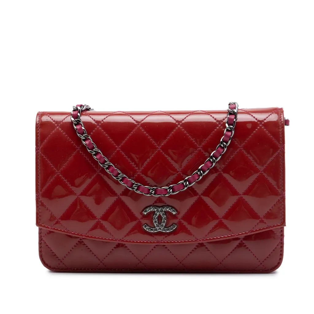 Chanel CC Quilted Patent Brilliant Wallet On Chain Pink Leather Very good - Front View