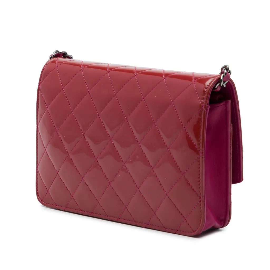 Chanel CC Quilted Patent Brilliant Wallet On Chain Pink Leather Very good - Back View