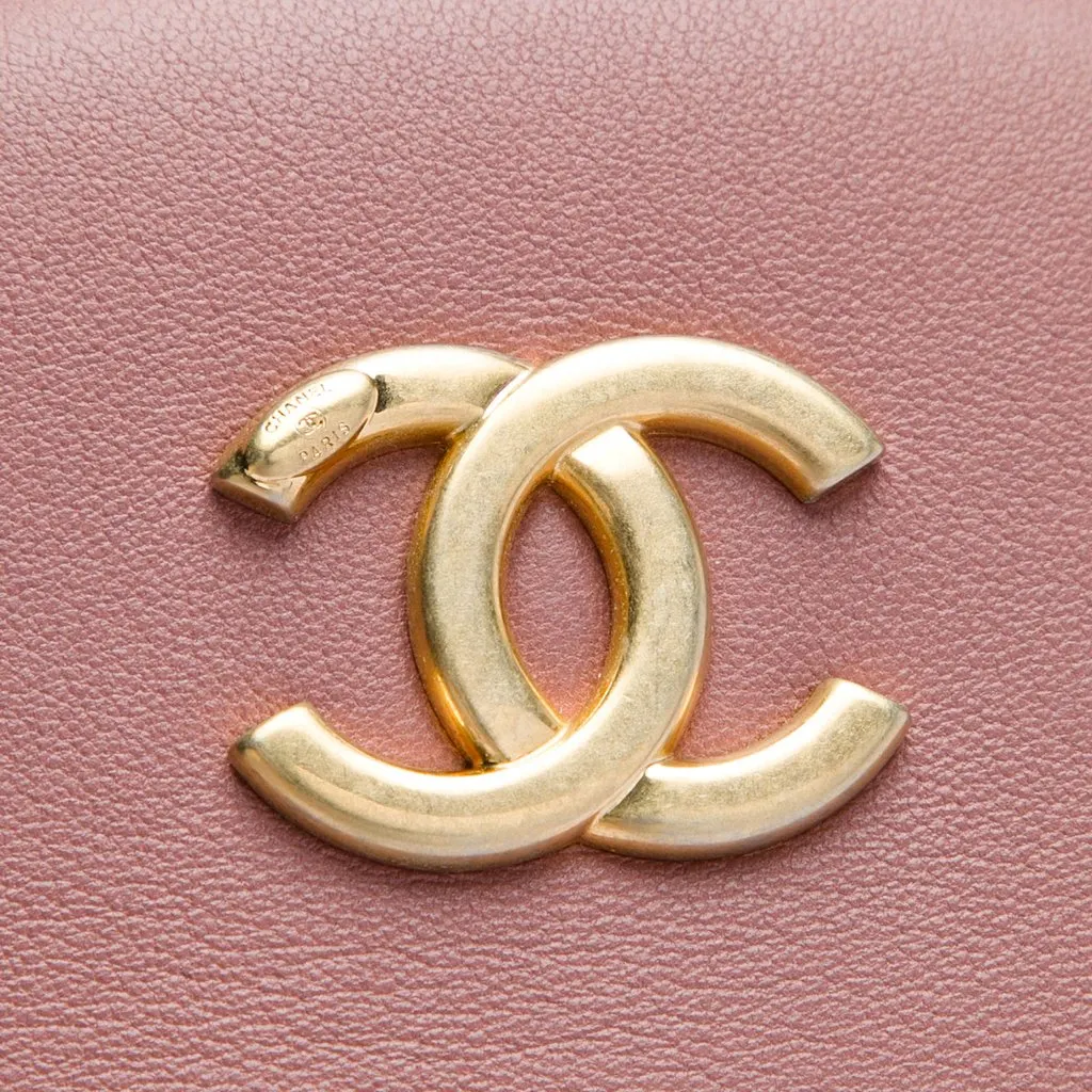 Chanel Chevron Lambskin Round As Earth Crossbody Pink Leather Very good - Box View