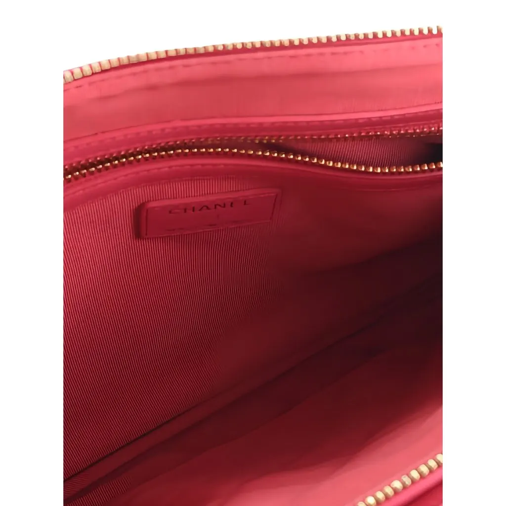 Chanel Quilted Lambskin Double Case with Chain Pink Leather Very good - Model View