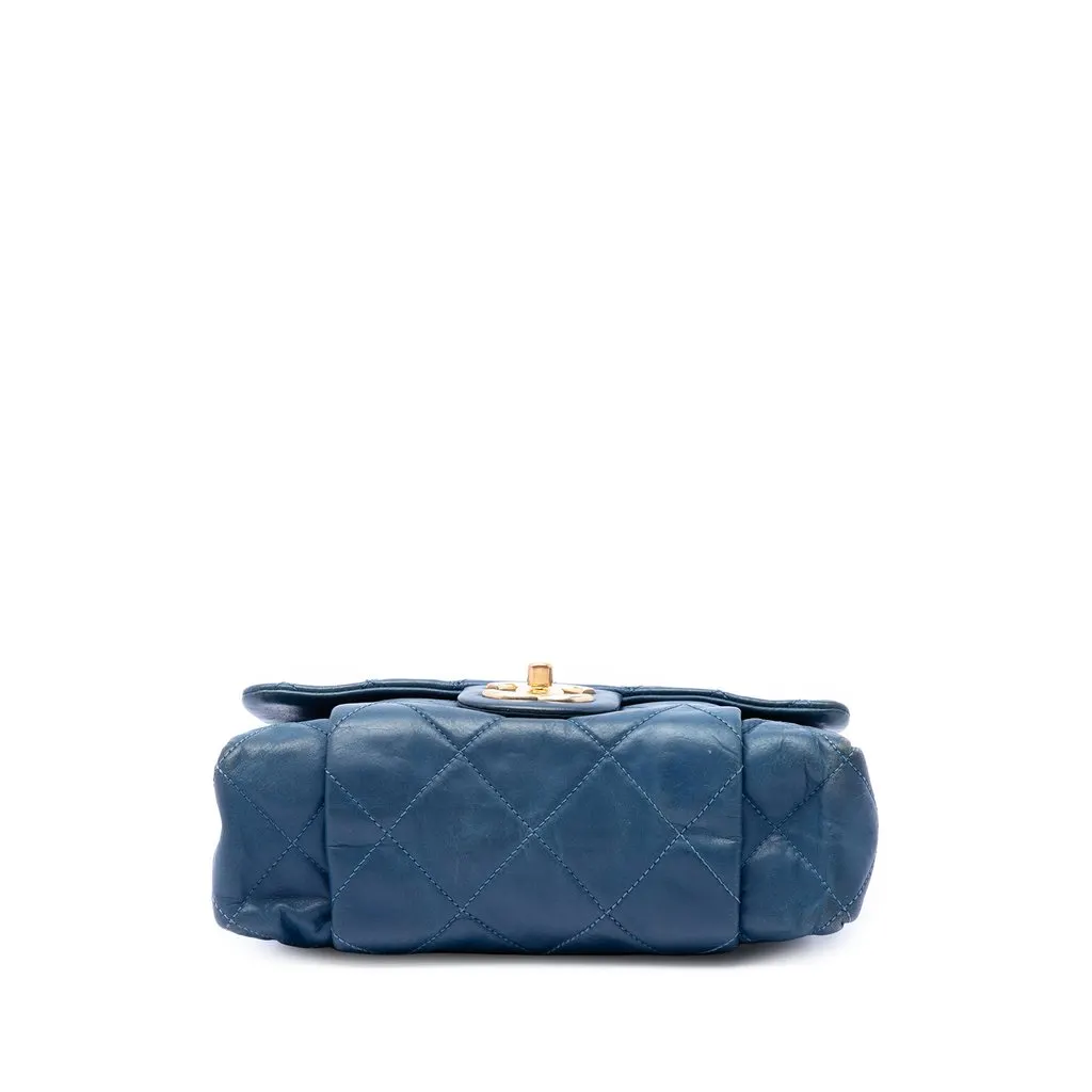 Chanel Small Quilted Iridescent Calfskin Chic Quilt Flap Blue Leather Very good - Inside View