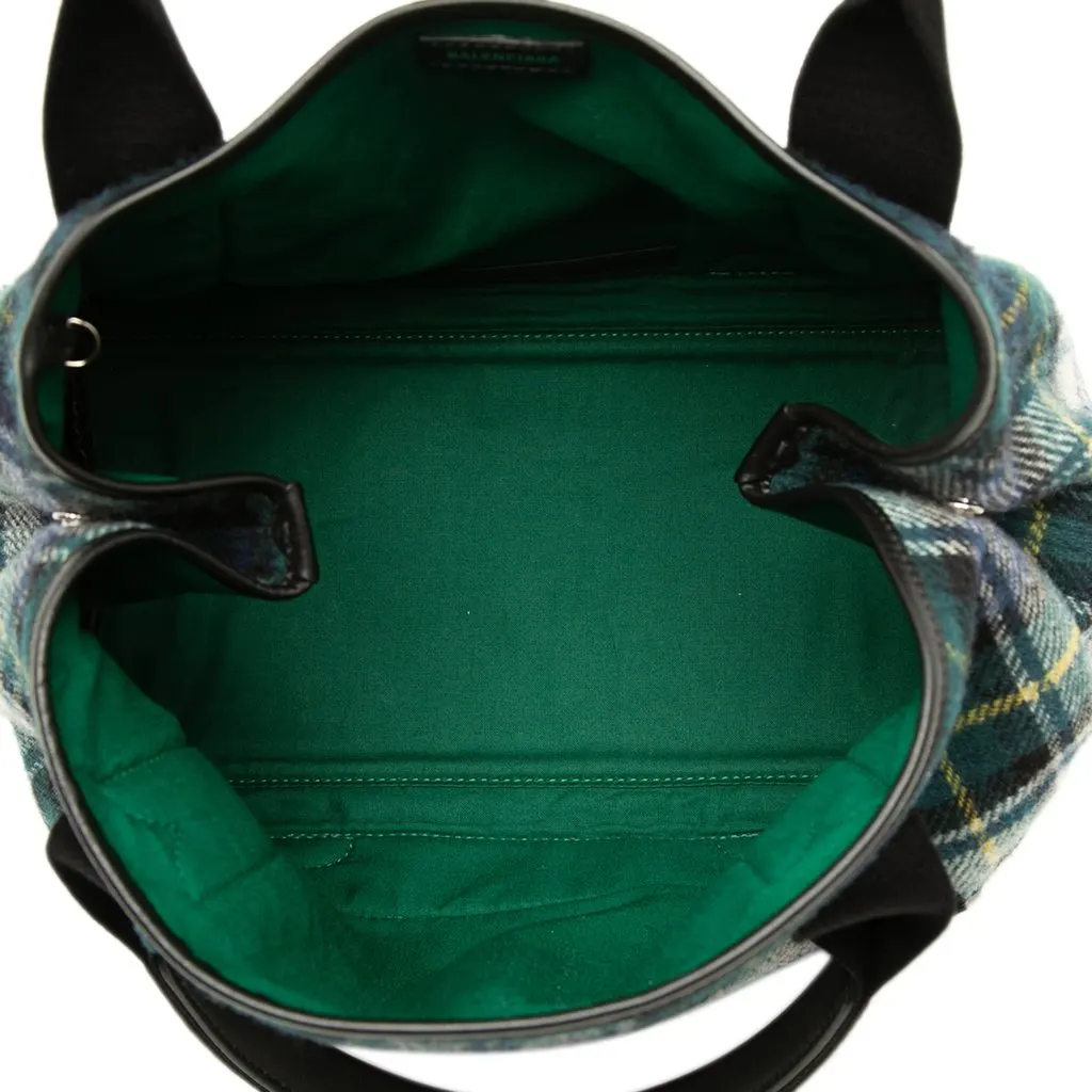 Balenciaga Plaid Wool Navy Cabas S Green Wool Very good - Model View