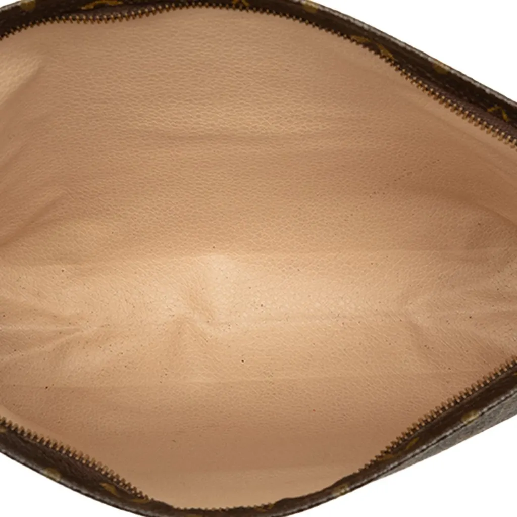 Louis Vuitton Monogram Toiletry Pouch 26 Brown Canvas Very good - Model View