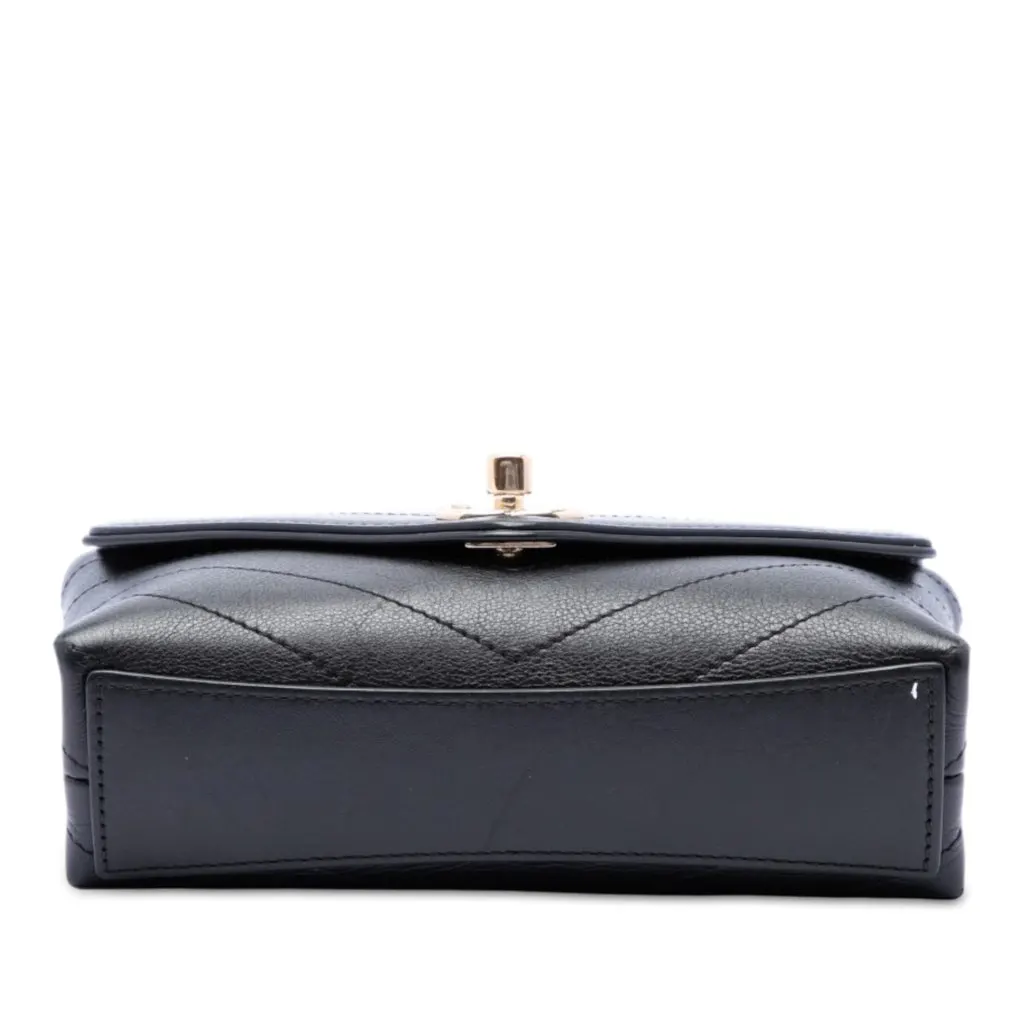 Chanel Chevron Calfskin Stitched Coco Belt Bag Black Leather Very good - Inside View