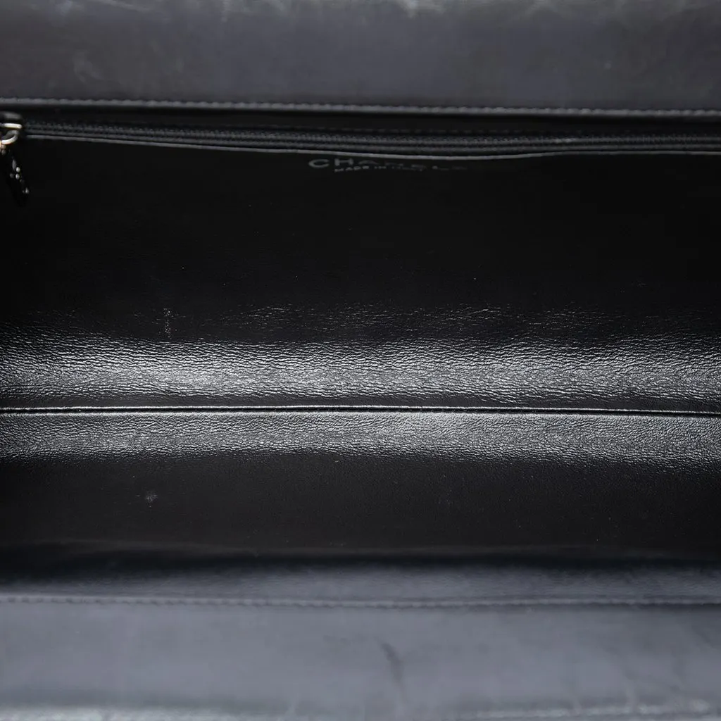 Chanel CC Quilted Lambskin Frame Clutch Black Leather Very good - Model View