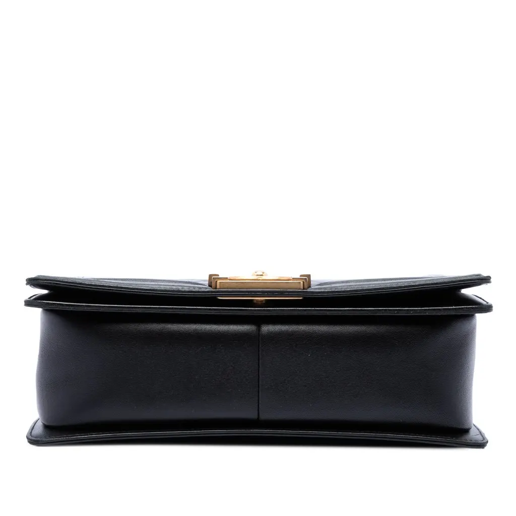 Chanel Old Medium Quilted Lambskin Boy Flap Black Leather Very good - Inside View