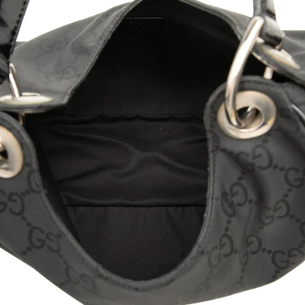 Gucci GG Nylon Shoulder Bag Black Polyamide Very good - Model View