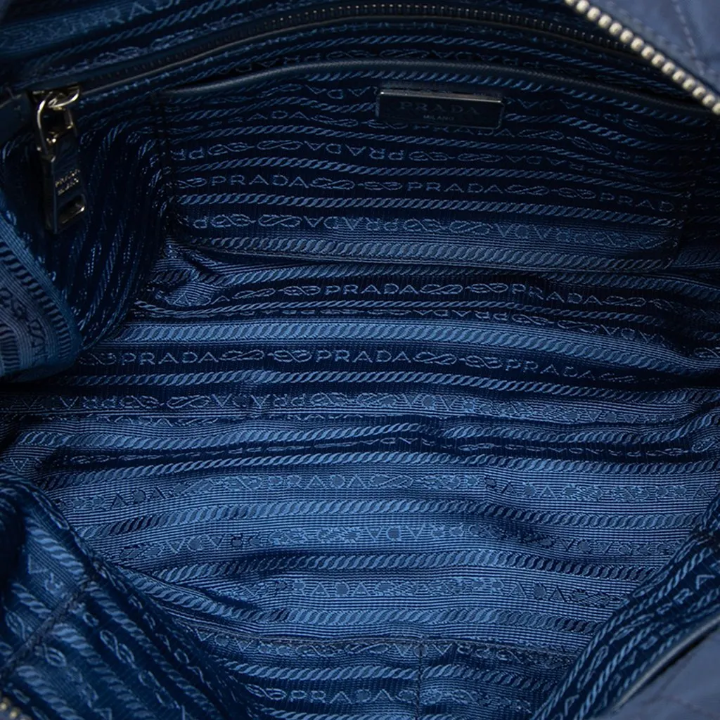 Prada Impuntu Tessuto Chain Shoulder Bag Blue Very good - Model View