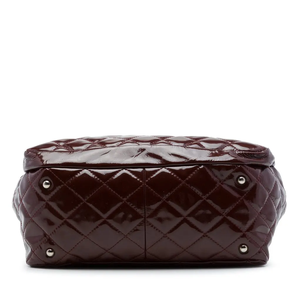 Chanel Quilted Patent Chic and Glitter Ligne Tote Red Leather Very good - Inside View