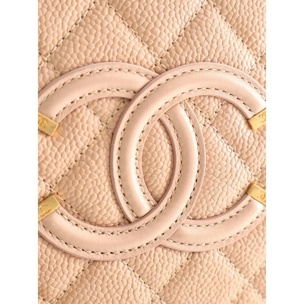 Chanel Medium Caviar CC Filigree Vanity Case Beige Leather Very good - Model View