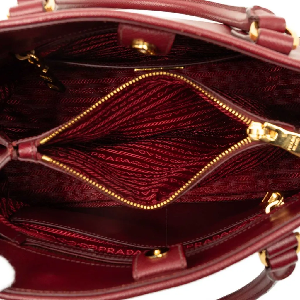 Prada Medium Saffiano Lux Open Promenade Satchel Red Leather Very good - Model View