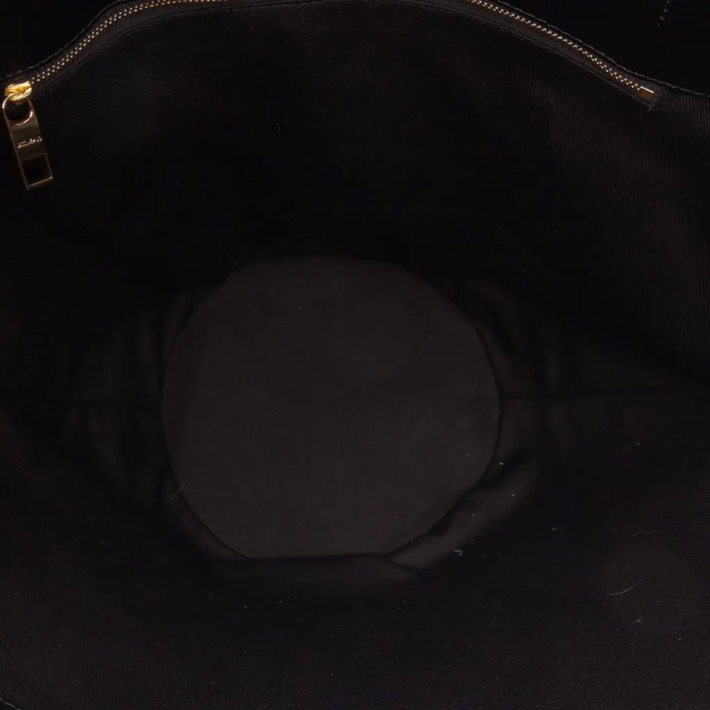 Jacquemus Raffia Effect Nylon and Polyester Le Bambola Bucket Bag Black Very good - Model View